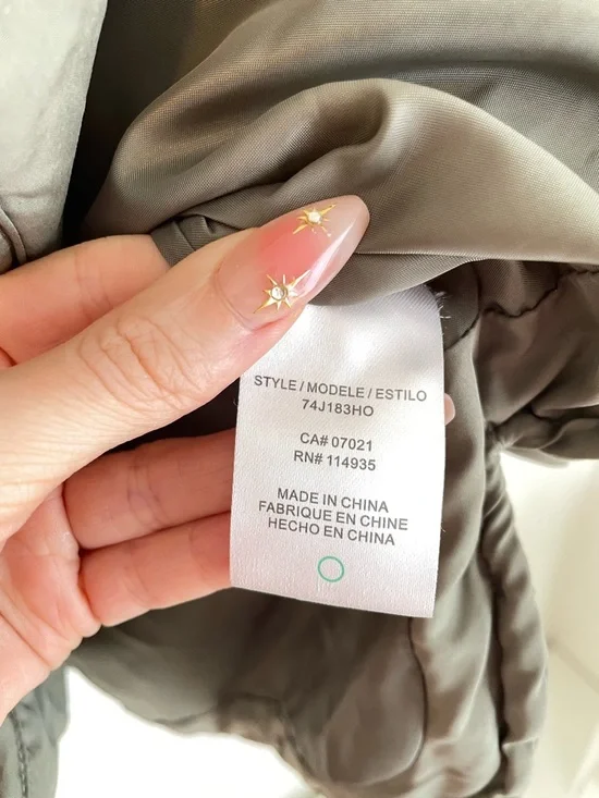 EVEREVE long green quilt jacket snap buttons with fabric belt size small - Picture 4 of 6